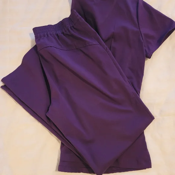 Purple Brand Healing Hands scrub set - Picture 4 of 4